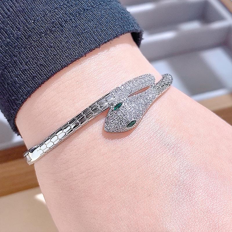 Cheetah Bracelet Inlaid with Zircon Leopard Head Bracelet S-shaped Snake Bracelet