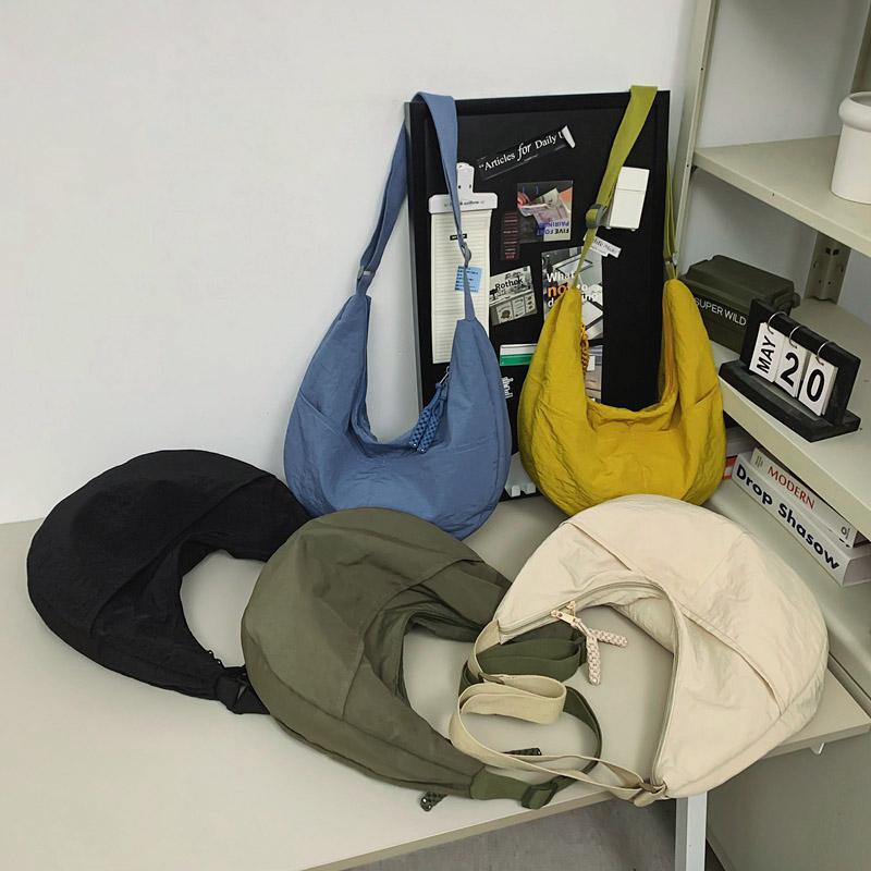 Simple solid color nylon zipper crossbody casual shoulder bags for women  versatile fashion travel bags