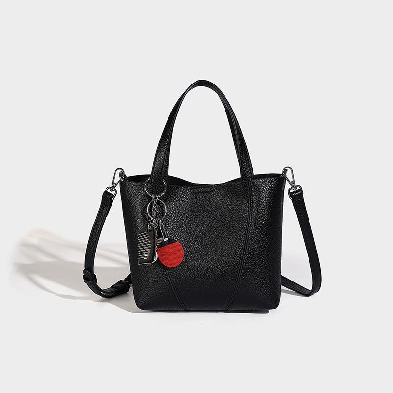

Cross-border fashion versatile handbag for women, 2025 new model, high-end niche crossbody bag, simple tote shoulder bag чёрный