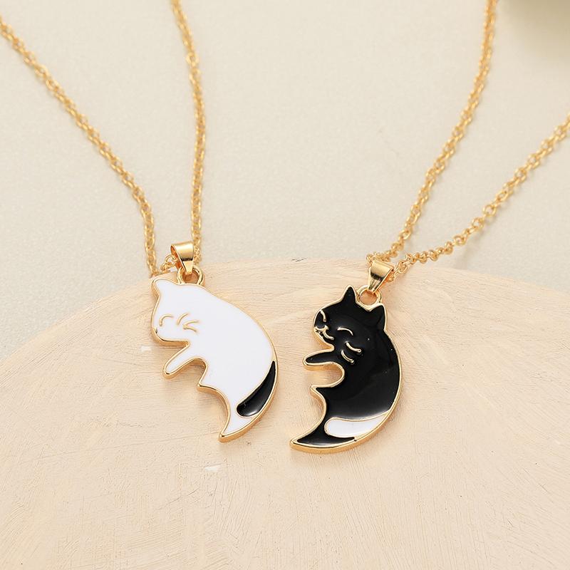 Hug Cute Pet Cat Pendant Necklace Women Girls  Trendy Jewelry Couple Gift Friendship Necklace