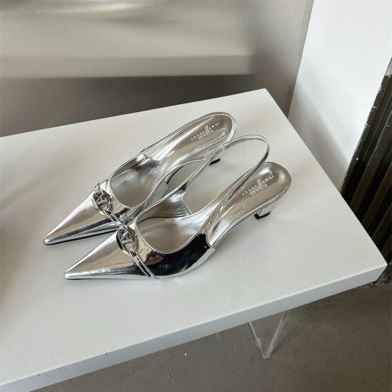Fashion 2025 Spring New Low Heel Shoes Temperament Small Heel Shoes Pointed High Heels Sandals Female Silver Empty Shoes