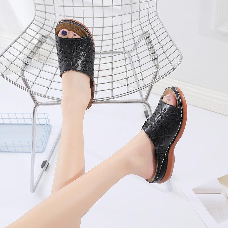 Pantofole con zeppa da donna taglia grande Calzature da esterno da donna Sandali con plateau e zeppa colore unito ultraleggeri con fiore traforato Sandali con zeppa