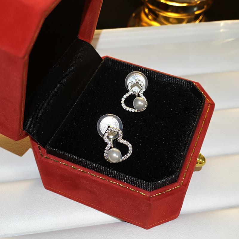 New Chinese-style hollow gourd stud earrings, pearl women's niche micro-inlaid zircon earrings, high-end earless ear clips, high-end sense