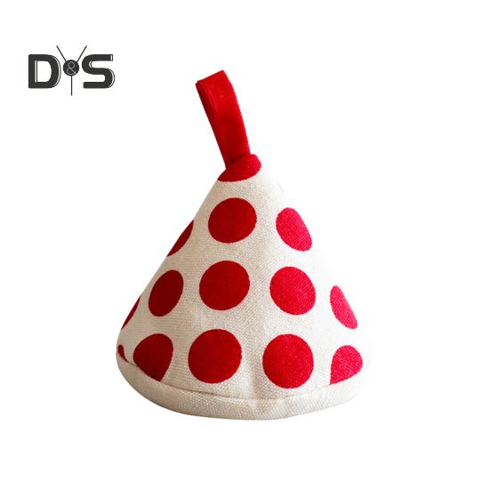 

Теплоизоляционные перчатки, нескользящие кухонные принадлежности, прочные треугольные ручки для кастрюль, термостойкие хлопковые перчатки для духовки с кольцами для подвешивания красный