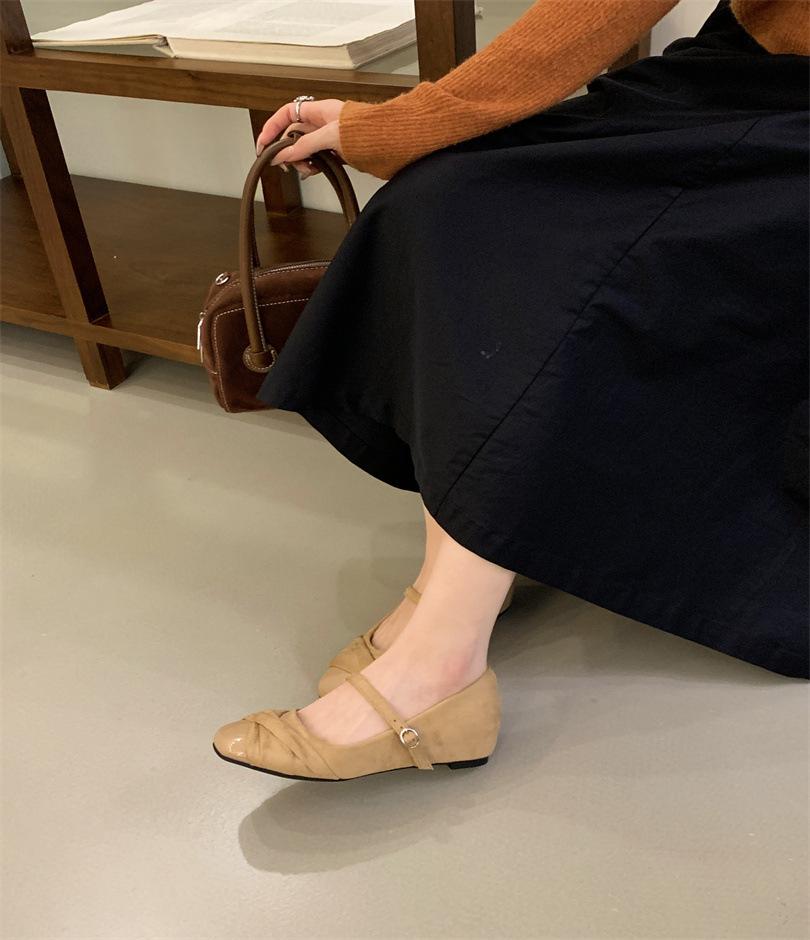 ~ Gentle Fairy Wind Square Head Mary Jane Shoes One-word Buckle French Temperament Inner Height-increasing Shoes Women's Thick Heel Single Shoes