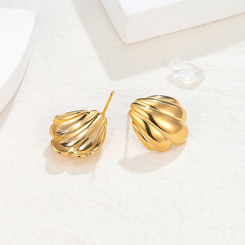 Minimal Stainless Steel Scallop Shell Earrings, Women's Non-fading Light Luxury Versatile Earrings, Titanium Steel
