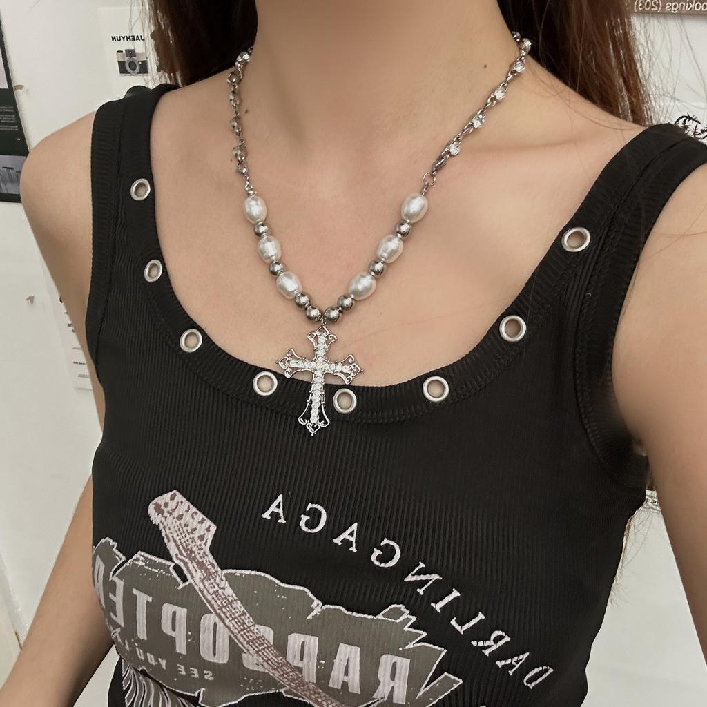 Gothic Punk Hollowed-out Cross Zircon Pendant Imitation Pearl Beaded Necklace for Women Hip-hop Trend Charm Jewelry Accessories