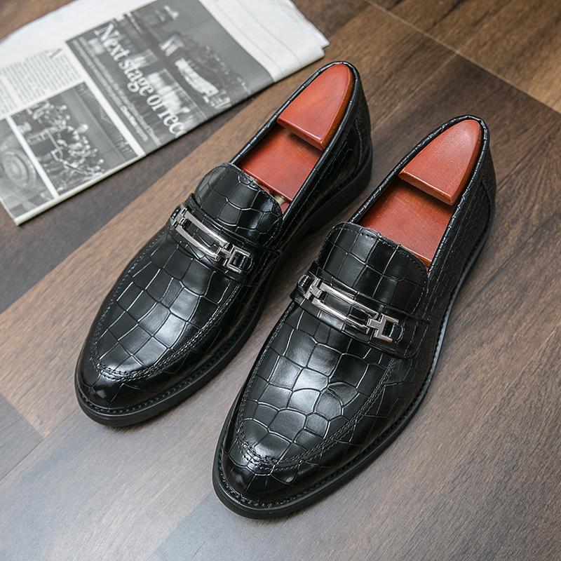 Designer di Moda Vera Pelle Pelle di Mucca Marca di Lusso Uomo Casual Guida Abito Mocassini Neri Mocassini da Uomo Italiani Scarpe da Matrimonio Ufficio