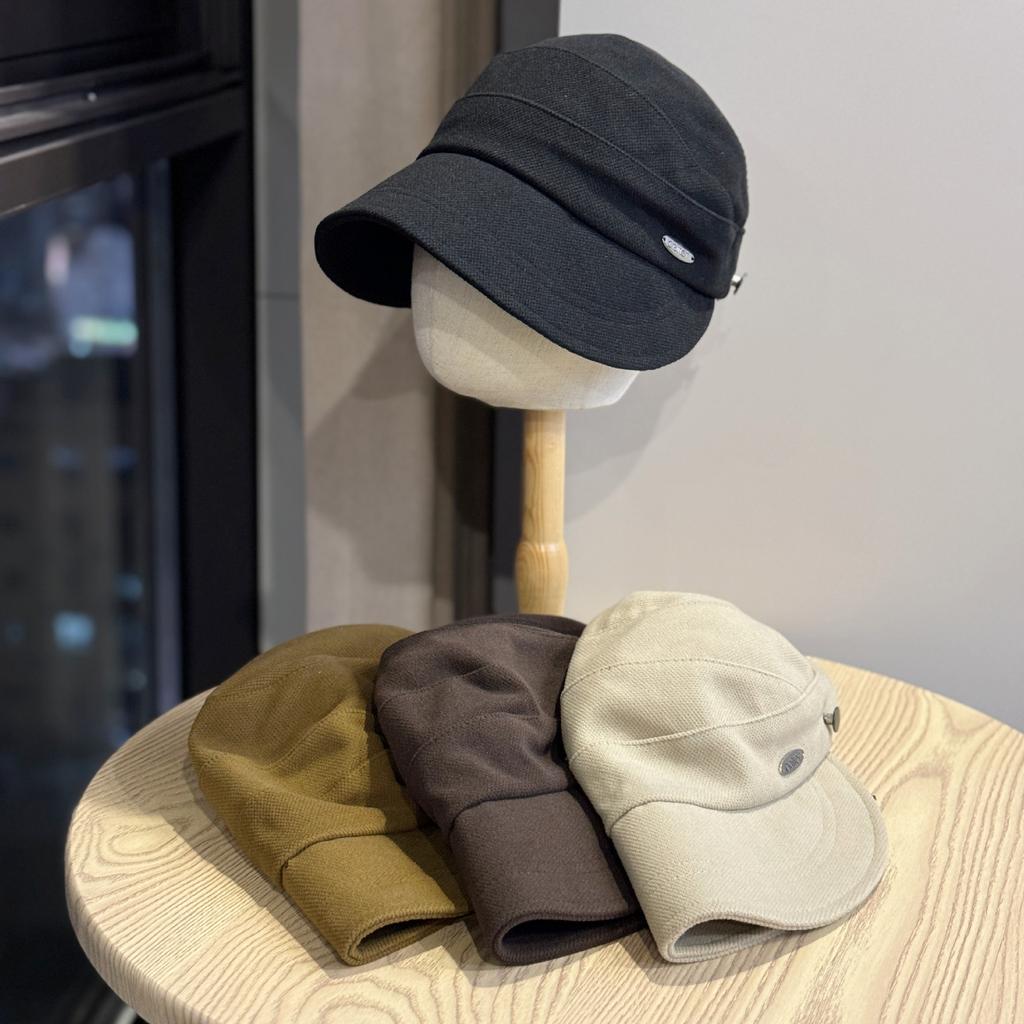 New Hats for Women Autumn and Winter Fisherman Hats Wide Brimmed Peaked Caps Versatile Temperament Face Showing Small Equestrian Hats To Keep Warm