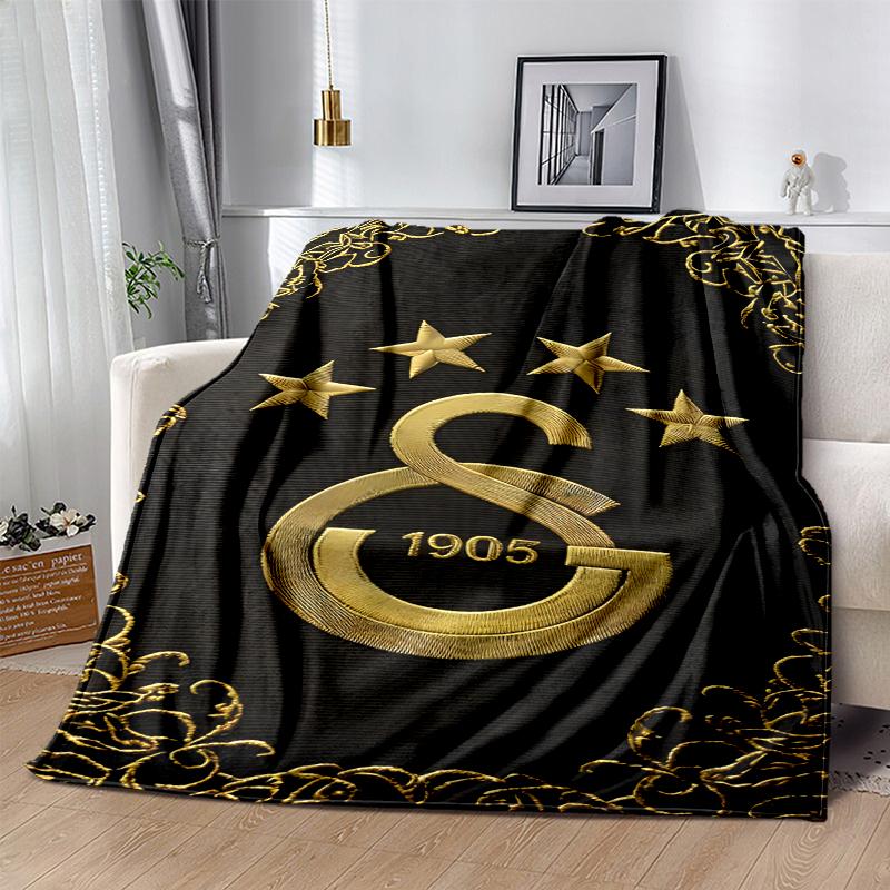 Galatasaray Flannel Blanket Soft All-Season Throw, Design for Camping, Car Travel, Hiking Sofa, Bed, Office Perfect Gift for Parties
