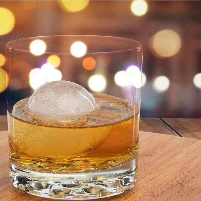 Kulatá kostka ledu na whiskey se 4 otvory, Výrobník ledových koulí, Forma na ledové kostky s víkem pro snadné vyjmutí, Novinka pro whiskey a koktejly