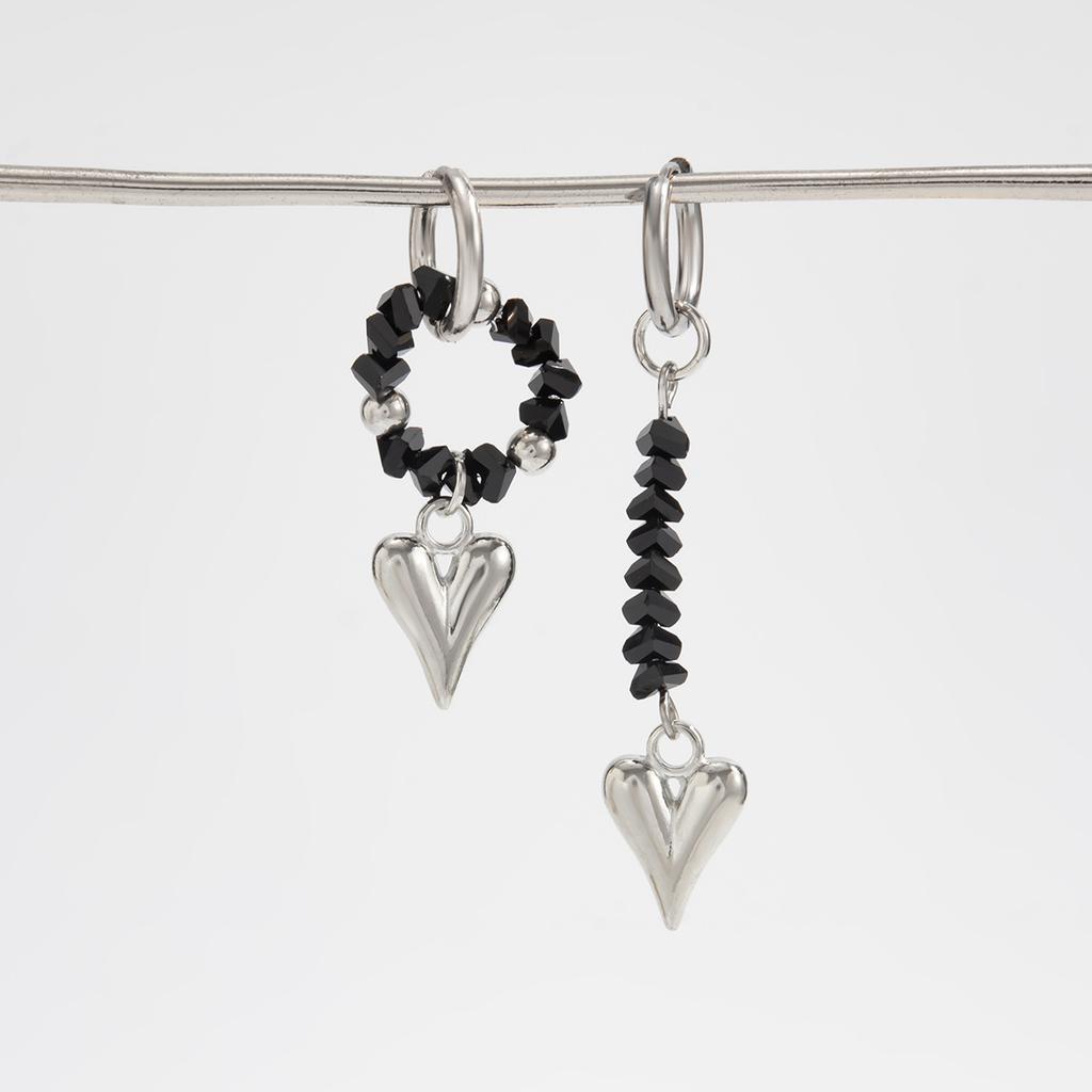 Punk Red Peach Heart-shaped Pendant Earrings for Women Simple Geometric Circular Ear Buckle Fashion  Accessories Gift