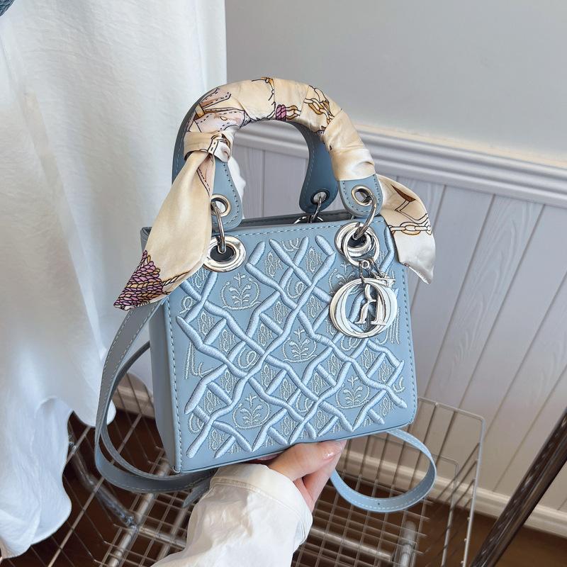 New fashion heavy industry embroidered silk scarf bag portable shoulder crossbody trendy women's bag