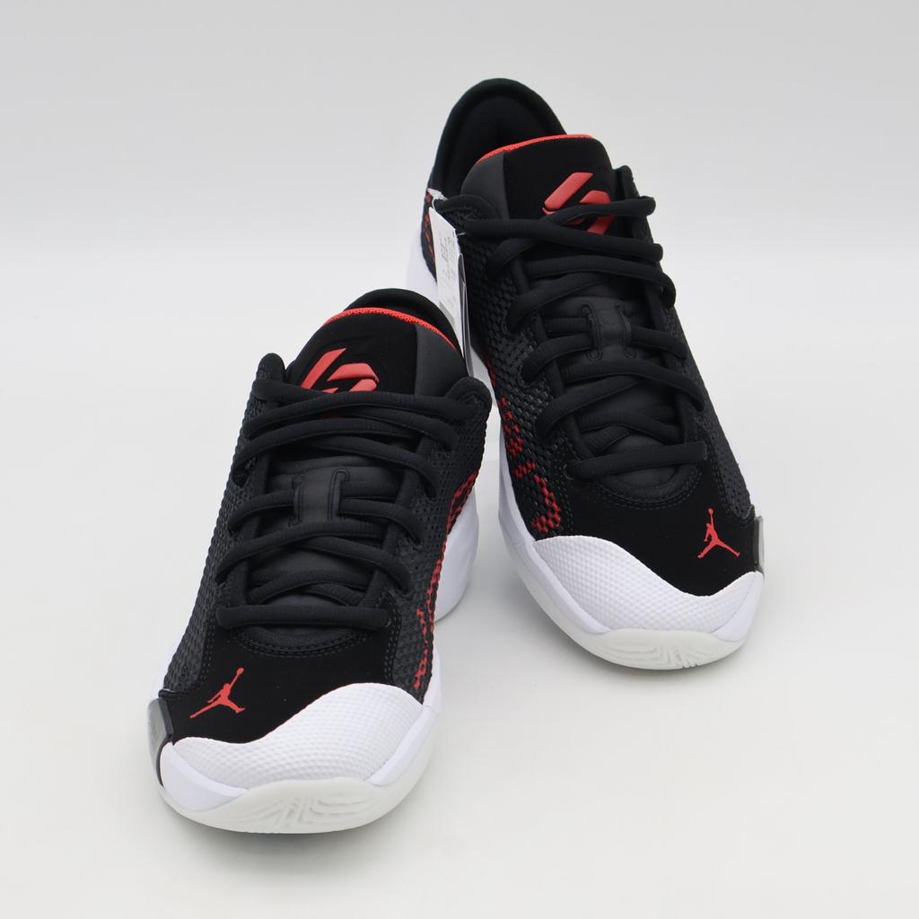 IF1611-001 Nike Luka 77 Bred Basketball Shoes Black White University Red (Menas)
