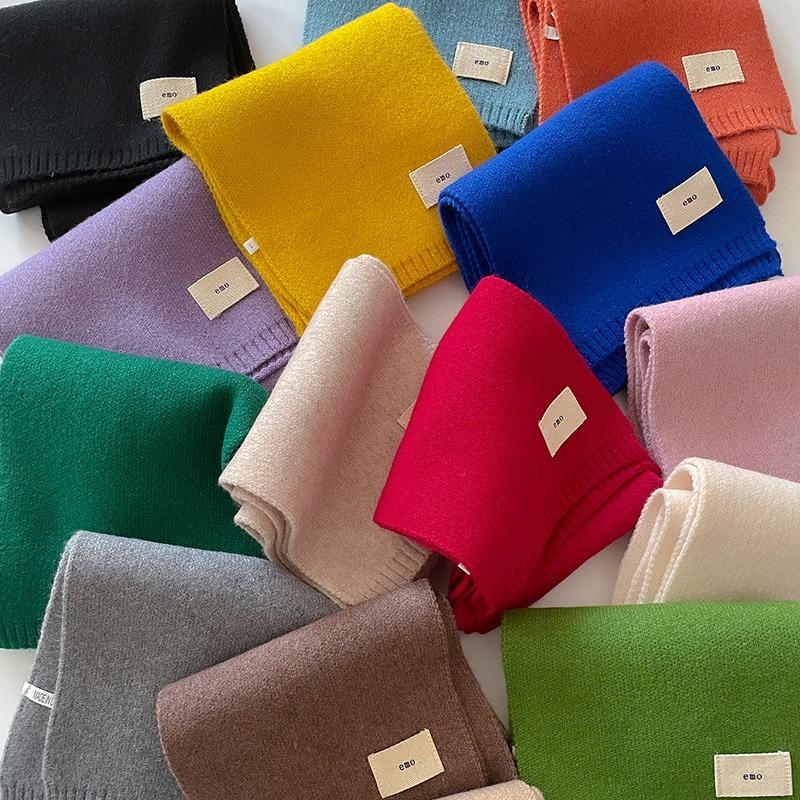 Gentle solid color small scarf white knitted wool short scarf women's autumn and winter warm couple style simple