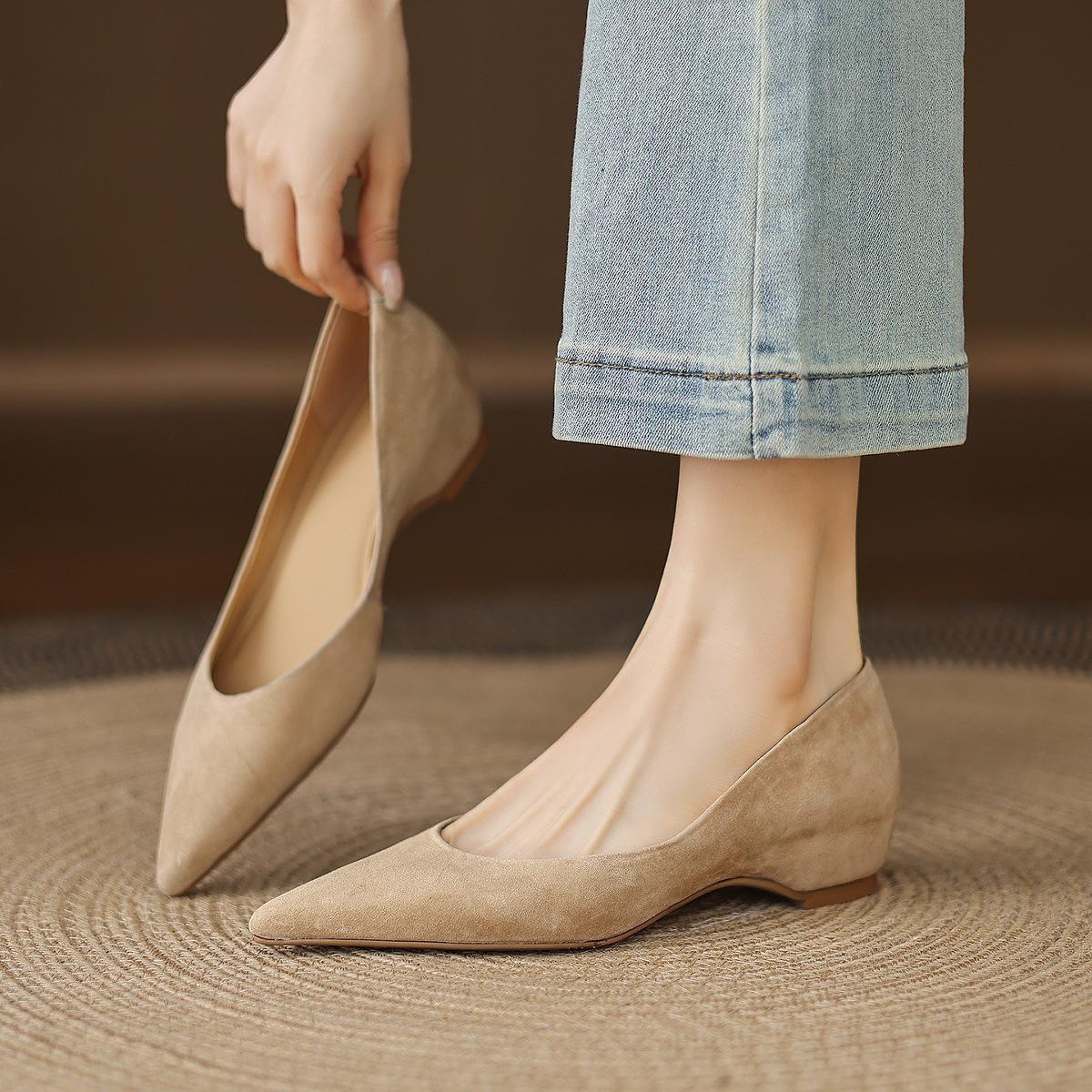 Huge good-looking~ pointed head shallow mouth single shoes simple and versatile inner height-increasing shoes 35 абрикосовый