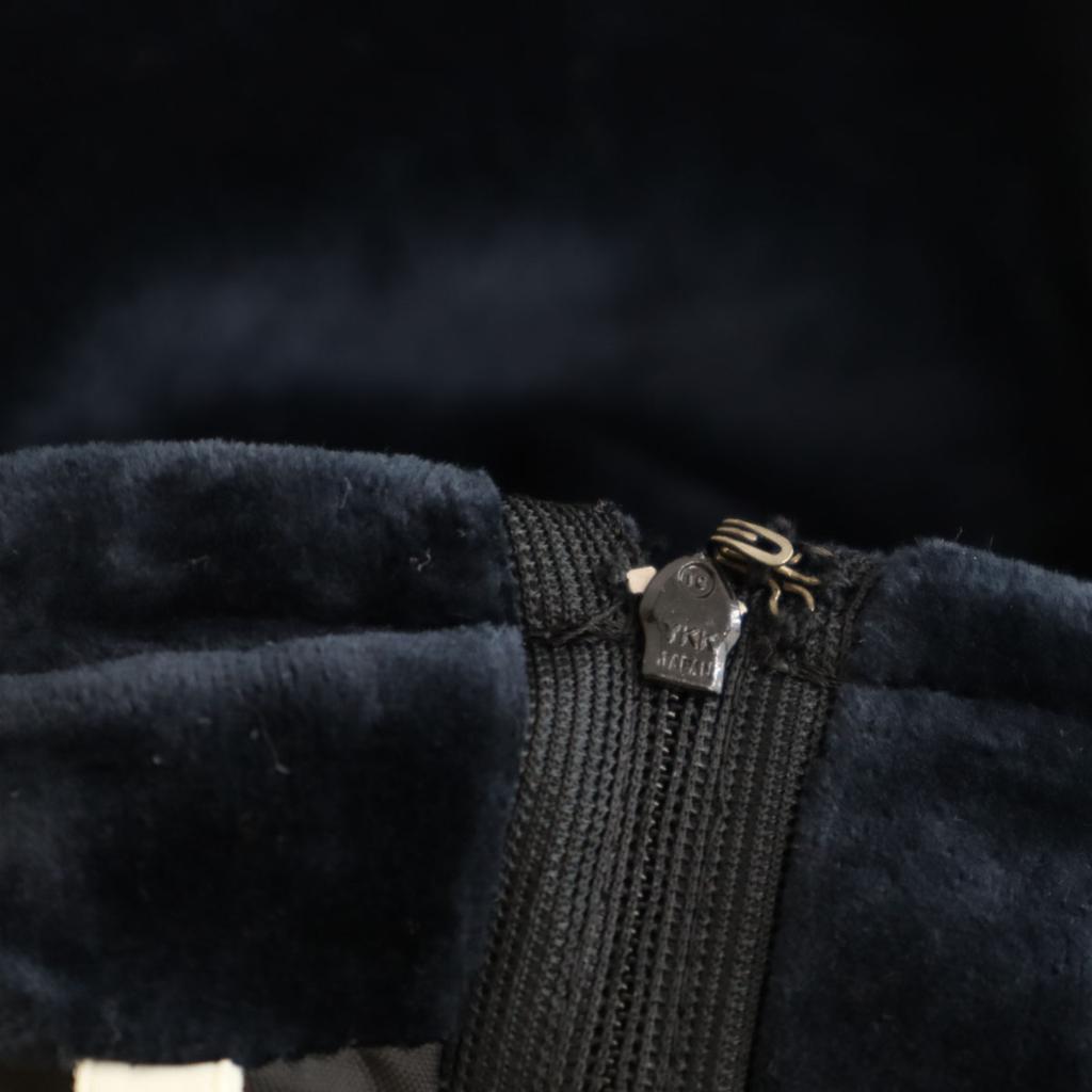 GIVENCHY 90s Unused, Made in Japan, Old Velor Shorts 9 Navy LIFE Tagged Women Used