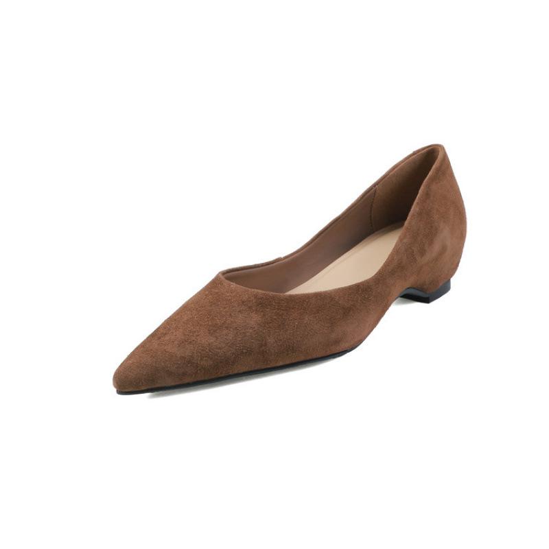 New women's fashion single shoes pointed non-slip beef tendon sole large size shoes comfortable and fashionable sheepskin women's shoes four seasons