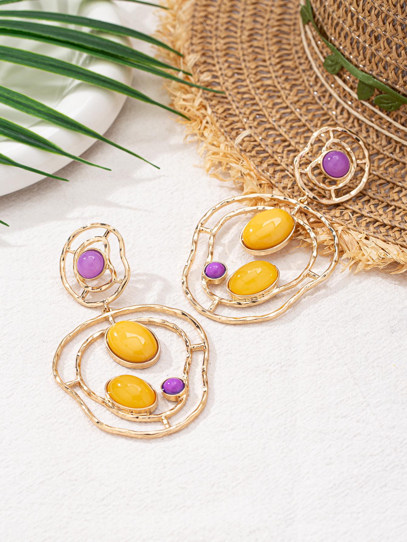 Chic Irregular Hollow Oval Beaded Hoop Earrings золотой