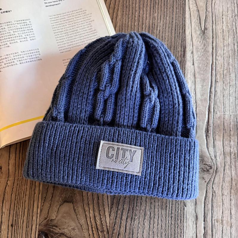 Knitted Beanie Hat For Women And Men With Fleece Lining For Winter Outdoor Warmth