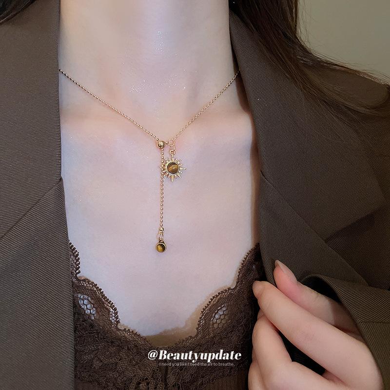 

Новые ожерелья с подвеской в виде подсолнуха для женщин, винтажное ожерелье из камня, простое ожерелье в виде ключицы, модные ювелирные изделия, аксессуары, подарки золотой