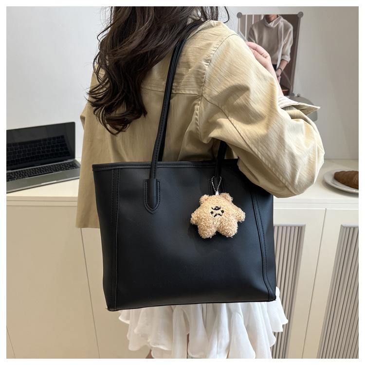Simple Solid Color Armpit Bag for Women Large Capacity Vintage Style Shoulder Handbag