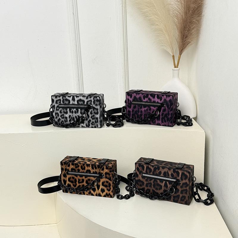 Women's bag 2025 new Korean version fashion leopard print shoulder bag versatile chain messenger box bag tide