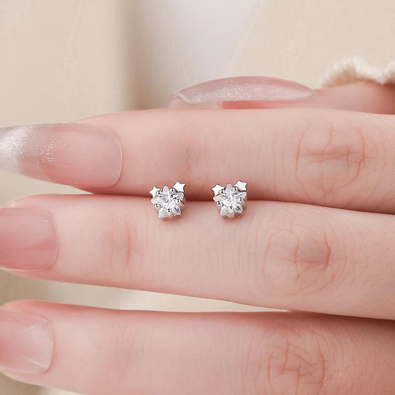 Star Earrings Are Cute  Fresh  Fashionable and Versatile  Niche Ear Piercing Ear Decorations