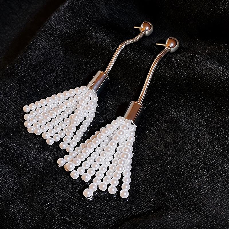Elegant Pearl and Tassel Stud Earrings with Rhinestone Accents