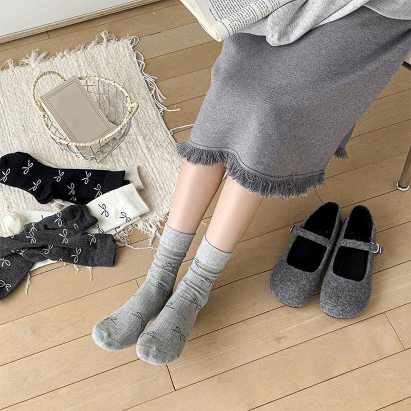 Sweet Girls Elegant Bowknot Pattern Cotton Crew Socks for Women Breathable Casual Fashion Student Middle Calf Socks
