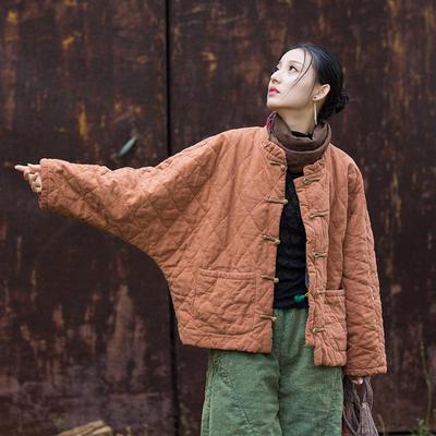 Damski zimowy bawełniany płaszcz pikowany w romby z ramii z zapięciem na żabki - Styl bohemy