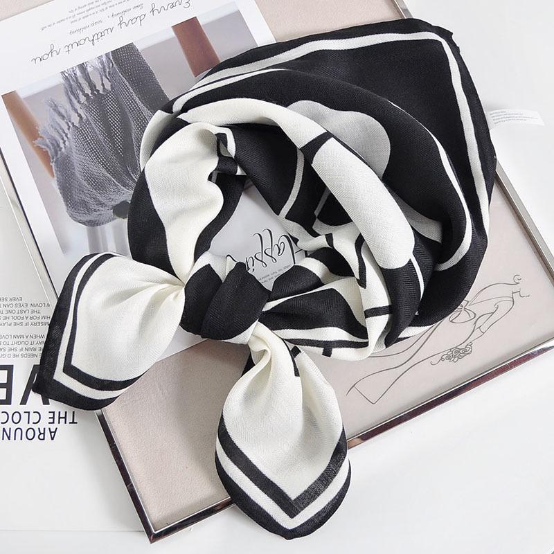 

2025 Новый хлопково-льняной маленький квадратный шарф для женщин - Тонкий летний для защиты шеи 70-70 cm