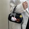 Koreanische Version niedliche Cartoon-Puppe Handtasche Damen Tasche 2025 Mode vielseitig Hand kleine quadratische Tasche einfache Schulter Umhängetasche