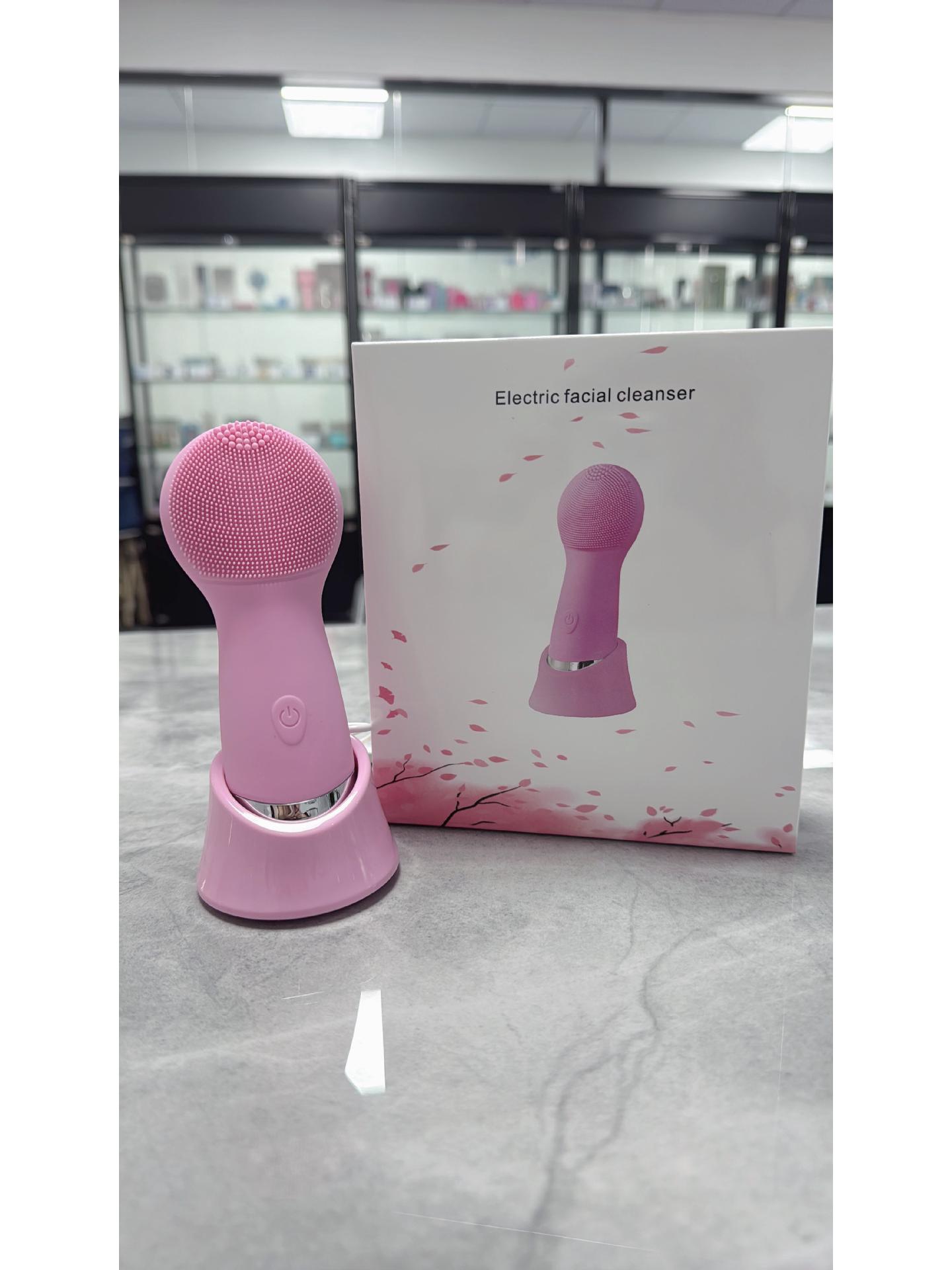 

Портативная водонепроницаемая электрическая щетка для очищения пор с аккумулятором Size L1919