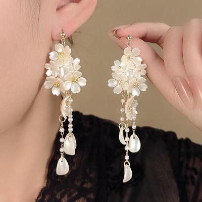 Elegant Fairy Flower Tassel Earrings - High-End Dangle Design for a Gentle, Enchanting Look
