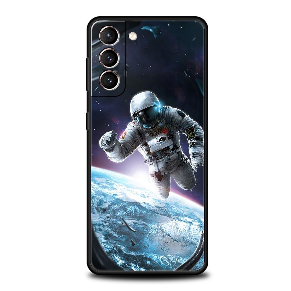 Cute Astronaut Moon Phone Case For Samsung Galaxy S23 S22 S21 S20 FE Ultra 5G S10 S10E S9 S8 Plus 10 20 Silicone Cover Bumper
