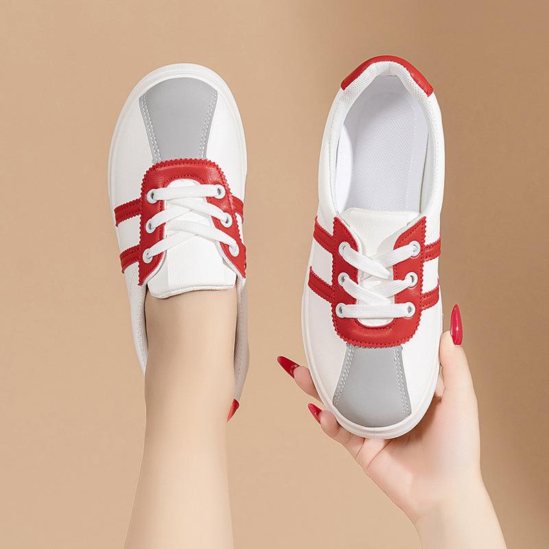 Autumn New Student Height Increase Flat-bottomed Sports Board Shoes Low-top Round Head Casual Shoes Women
