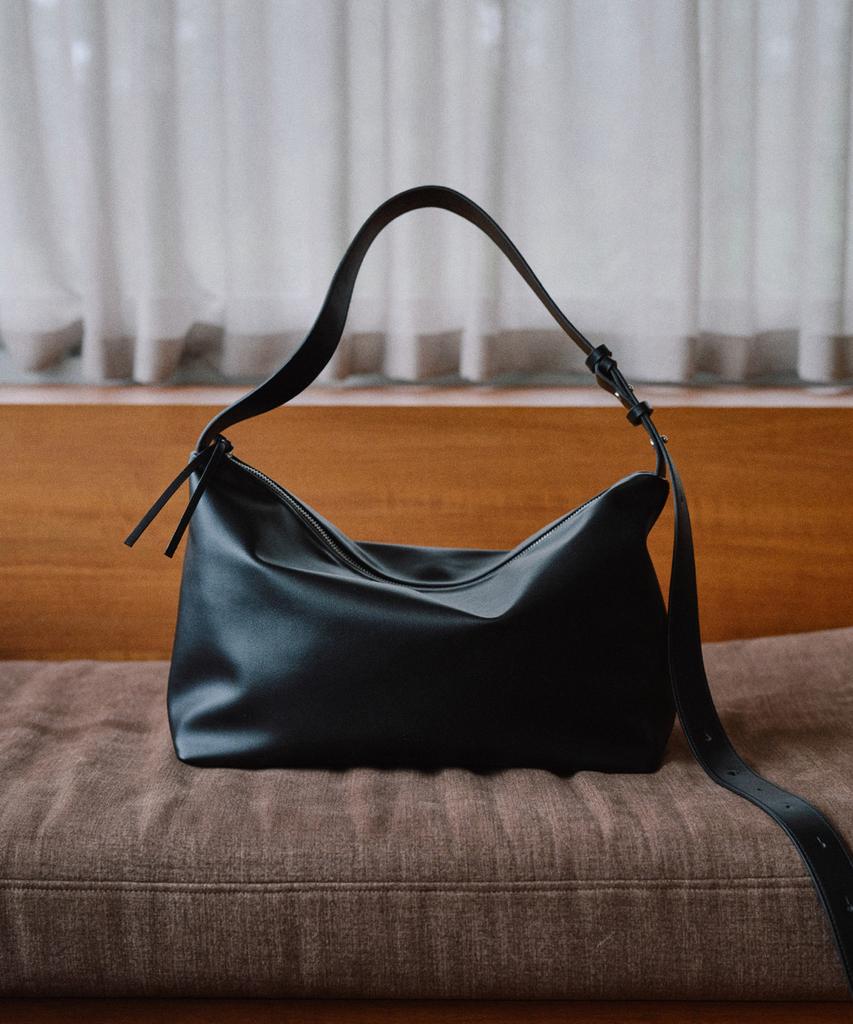 Ovhee Carven Cross Bag_Black