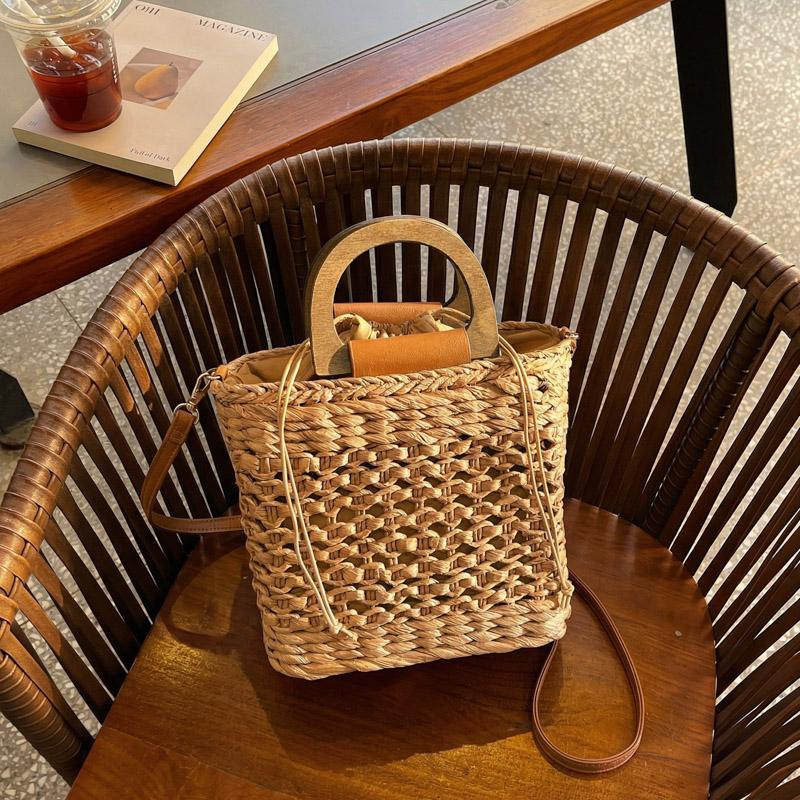 2026 New Exquisite Straw Square Shoulder & Crossbody Bag Stylish Design Summer Popularity Retro Handbag for Women Pastoral Style