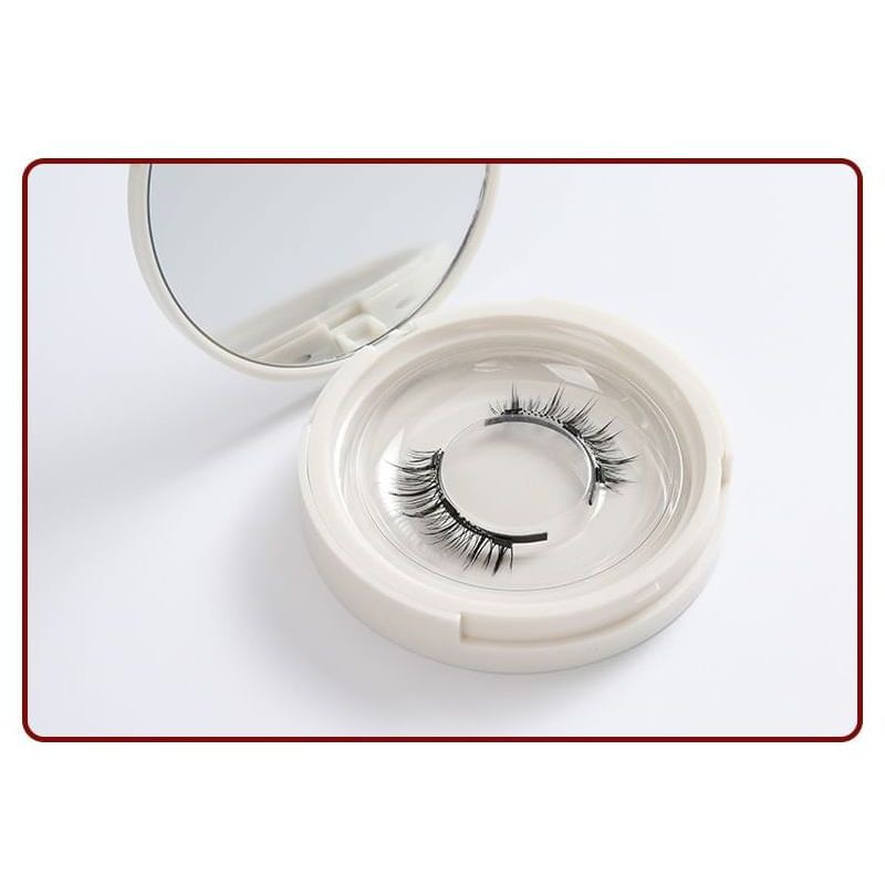 Buttermilk - Volume Crisscross Magnetic False Eyelashes with Applicator Clip