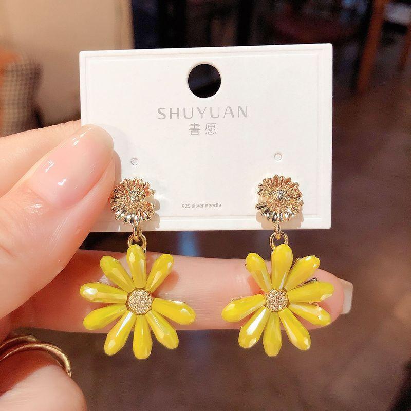 

Personalized Minority Summer Flower Ear Studs Earrings Daisy Daisy Flower Earrings