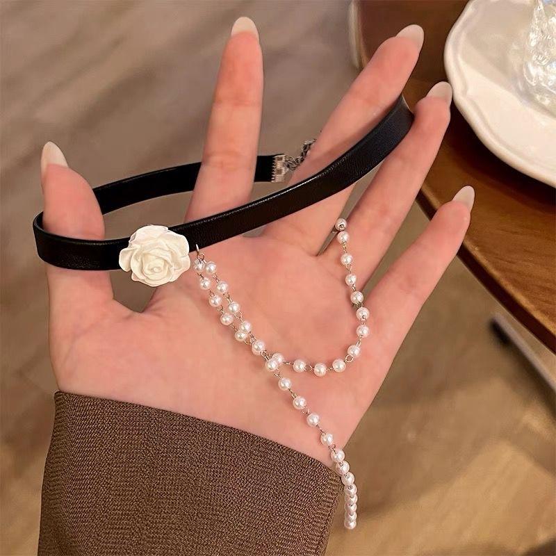 Niche Premium Black Rose Pearl Choker, Elegant All-Match Decorative Short Collar Collarbone Chain for Girls