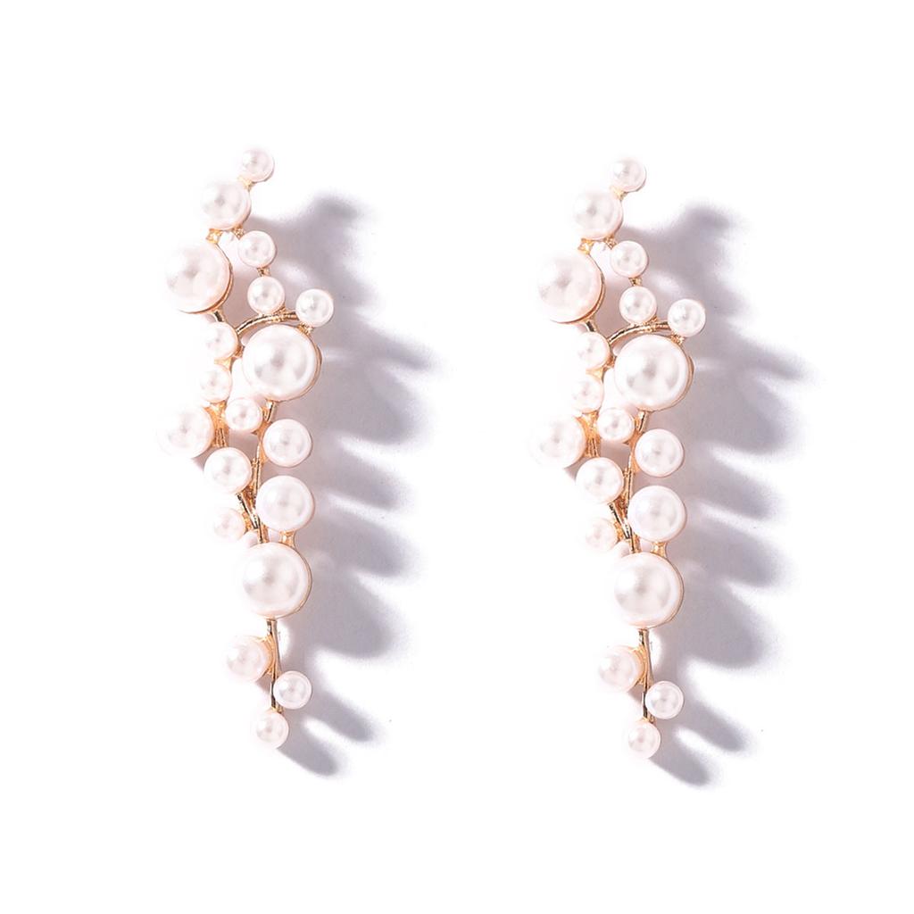 Creative fashion Baroque retro imitation pearl temperament versatile long stud earrings, French lady gentle style