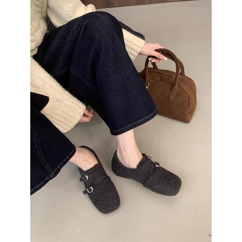 

Inner heightening plush woolen retro square head single shoes platform women s new autumn and winter small leather shoes 39