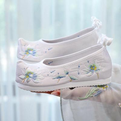 Pantofi Hanfu brodați pentru femei, cu ridicare interioară, vârf răsucit și stil antic dinastiei Ming