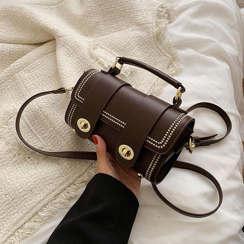 

Популярная сумка 2024 года, новая универсальная сумка-мессенджер, высококачественная легкая роскошная нишевая сумка через плечо, портативная женская сумка 19*7*11 темно-коричневого