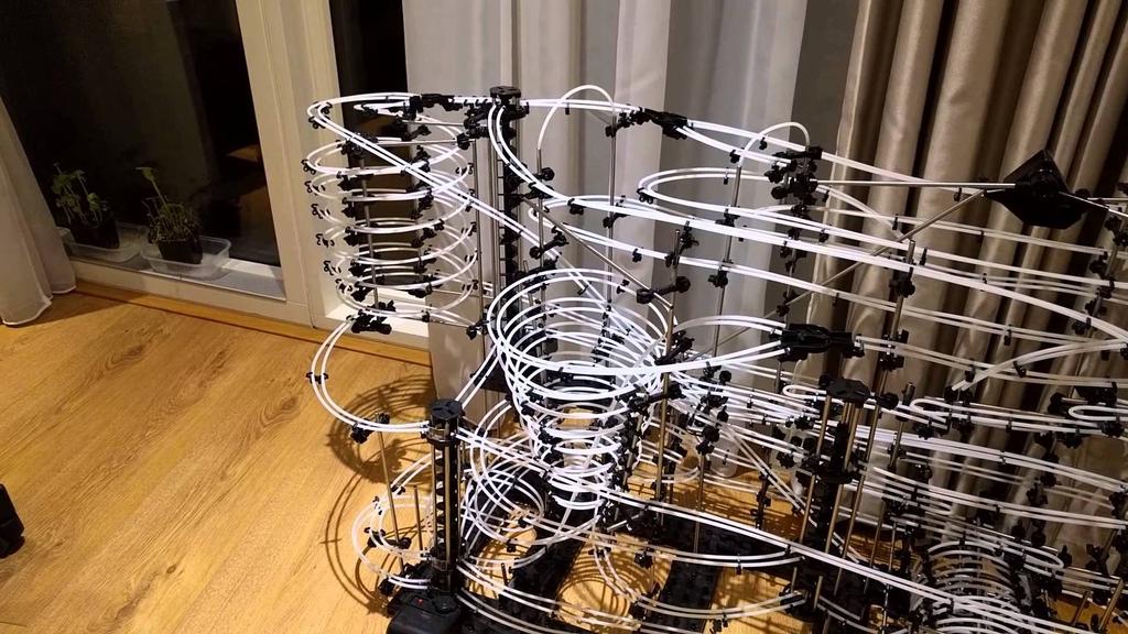 SPACE RAIL 231 Endlosschleife Space Rail Pädagogisch Gehirn Futuristisch Achterbahn Pädagogisch Ein Tolles Dekorationsstück Nein. Puzzle, Training, Untersetzer-ähnlich