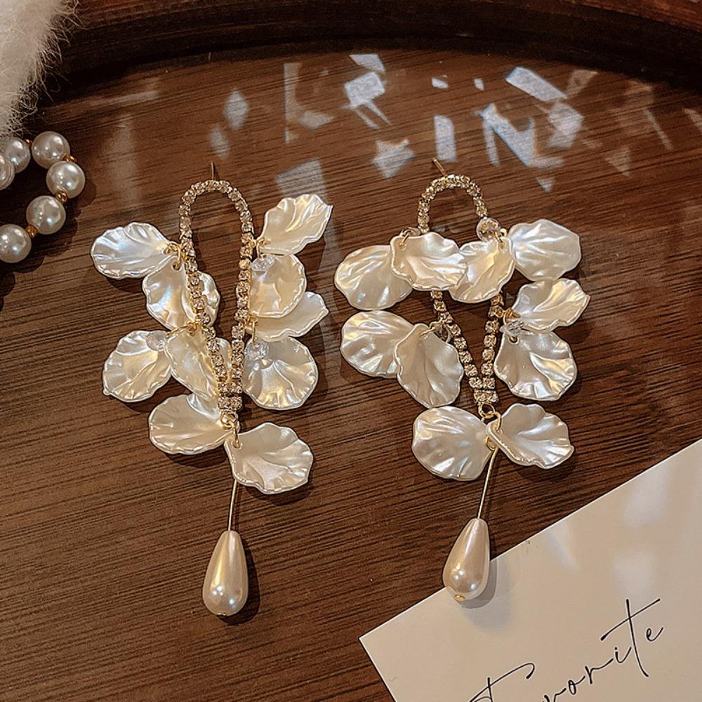 Französische Retro-Temperament-Perlenohrringe Leichter Luxus High-End Stecker Nischenatmosphäre Vielseitige Ohrringe