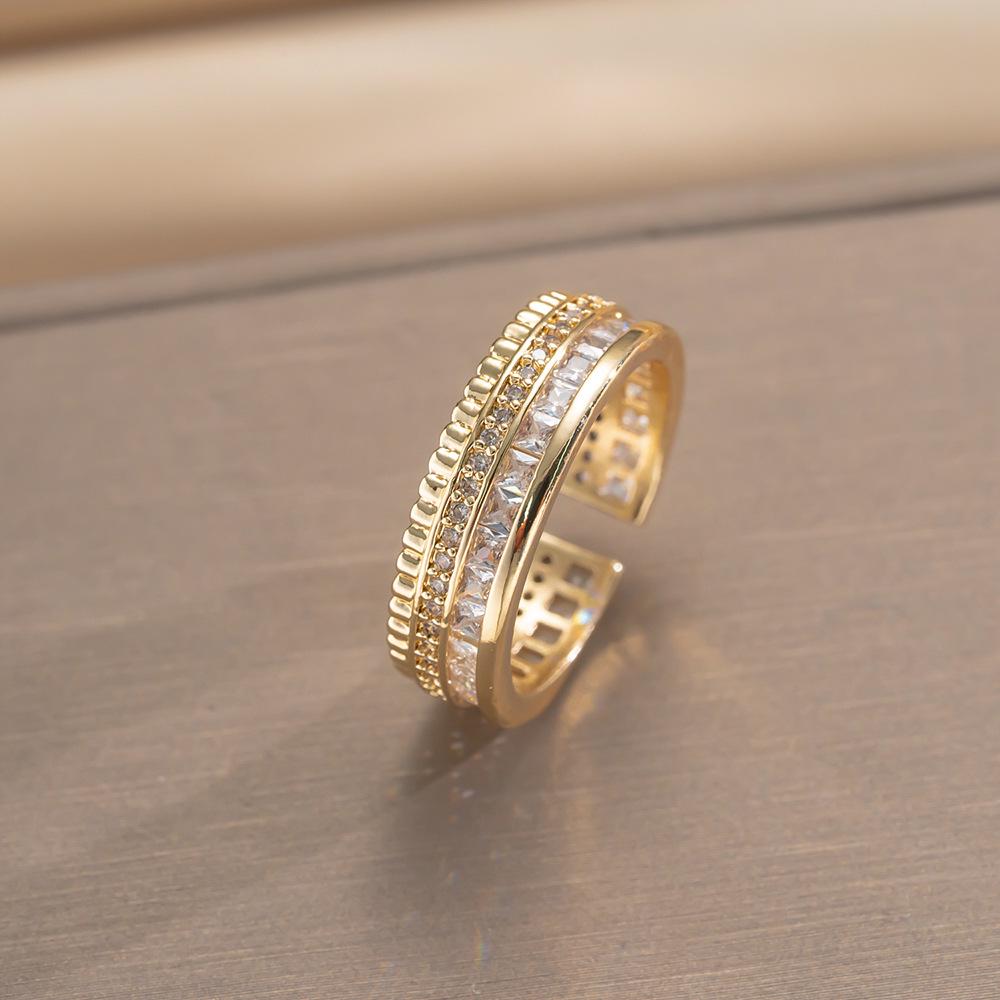 Set of Slim Waist Titanium Steel Women's Necklace - Inlaid Light Luxury Versatile Choker