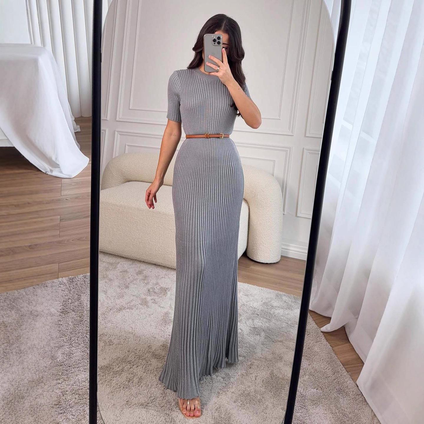 

Элегантное женское платье «Королева» с короткими рукавами, круглым вырезом и облегающим талию дизайном, осень 2025, европейско-американский стиль Small